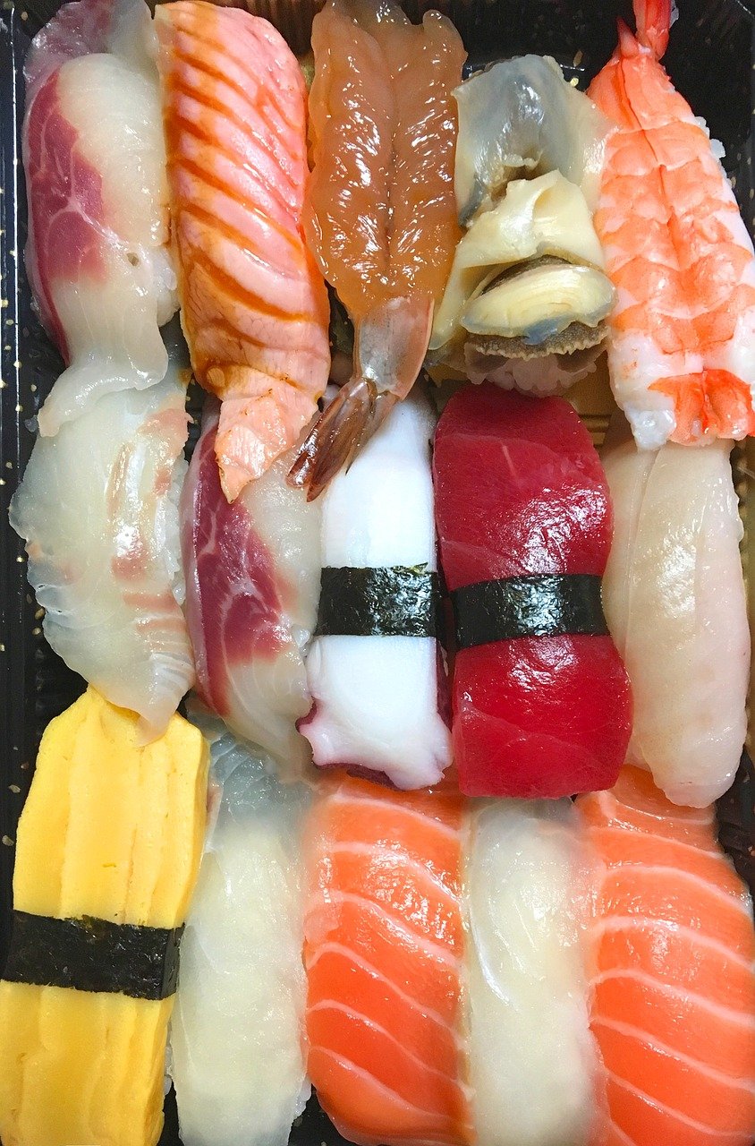 discover the art of sushi with fresh ingredients, traditional techniques, and exquisite flavors. perfect for sushi lovers seeking authentic japanese cuisine.